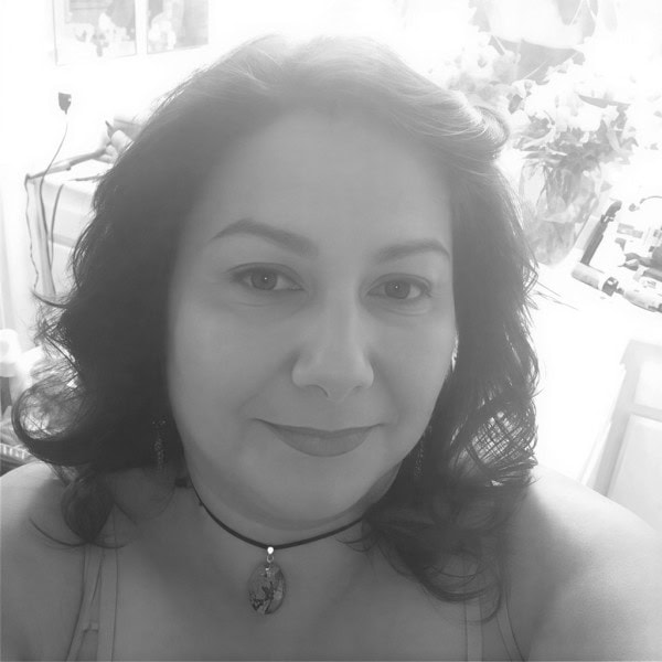 Frances Shauwecker headshot